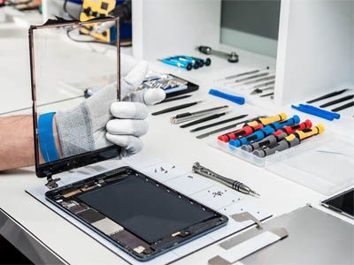 In the given guide, we'll help you in finding out the common problems and related solutions. Hence, you're able to resolve a wide range of issues related to iPad devices. Smartphone Store, Apple Repair, Macbook Repair, Iphone Screen Repair, Ipad Repair, Smartphone Repair, Apple Service, The Fix, Iphone Repair