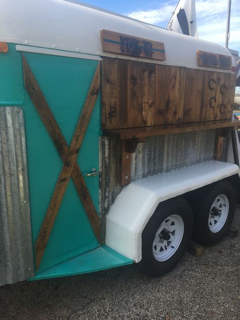 Hickory House Horse Box BBQ. Catering Trailer Horse Trailer Conversion Boutique, Sandwich Truck, Beer Trailer, Inside Horse Trailer Bar, Turning A Horse Trailer Into A Bar, Beverage Trailer, Beer Wagon, Horse Trailer Food Cart, Vintage Horse Trailer Bar