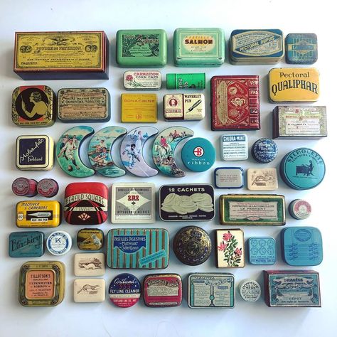 Vintage Tin Containers, Mint Tin Crafts, Flowers Paper Craft, Vintage Trinkets, Tin Crafts, Food Planning, Cute Storage Boxes, Boy Box, Metal Storage Box