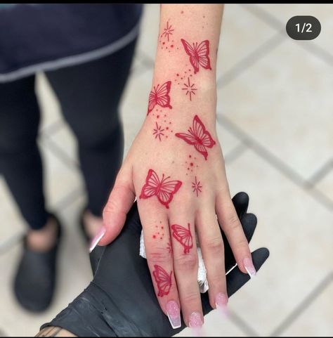 Wrap Around Wrist Tattoos, Watercolor Tattoo Ideas, Butterfly Hand Tattoo, Cute Simple Tattoos, Henna Inspired Tattoos, Pink Tattoo, Hand And Finger Tattoos, Pretty Hand Tattoos, Stylish Tattoo