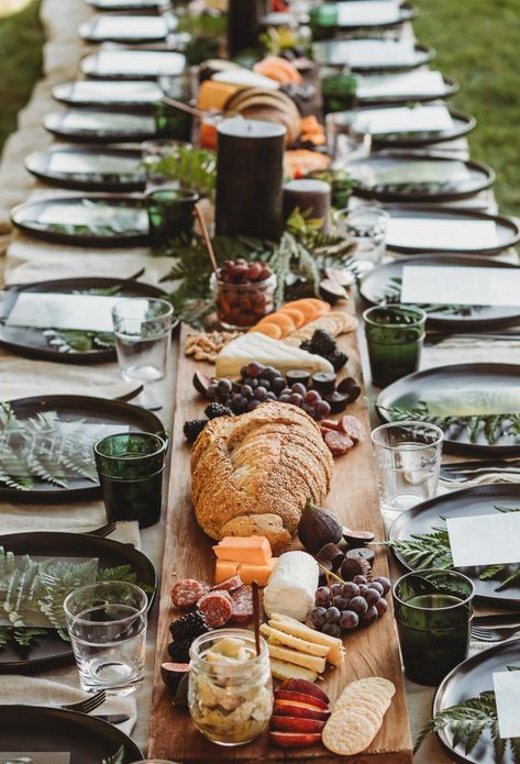 Fall Photographers Dinner | Elise Aileen Blog Table Setting With Food On Table, Catering My Own Wedding, Charcuterie Board Tablescape, Dinner Party In The Woods, Charcuterie Board Wedding Centerpiece, Tuscan Themed Dinner Party, Dinner Rehearsal Ideas, Italian Dinner Tablescape, Food Table Centerpieces