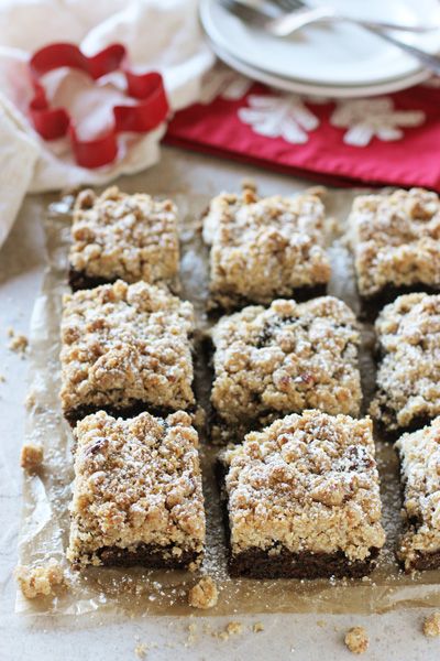 Gingerbread Crumb Cake, Yummy Things To Bake, Crumb Cake, Gingerbread Cake, Gingerbread Recipe, Birthday Food, Easy Cake Recipes, Breakfast Treats, Frozen Treats