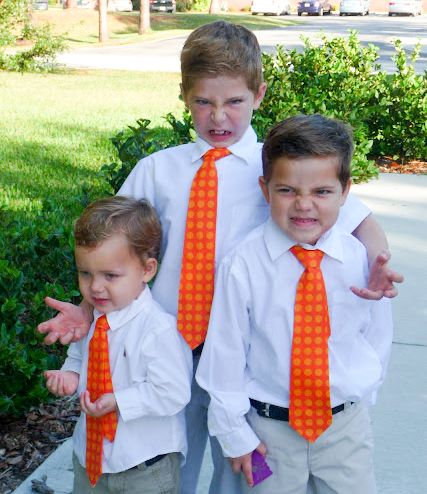 Blue Susan Makes: 3 Free Little Boy Tie patterns: Sew a tie for a Holiday! Boys Tie Pattern, How To Sew A Tie Free Pattern, Tie Sewing Pattern Free, Boy Tie Pattern, How To Sew A Tie, Tie Pattern Free, How To Make A Tie, Homemade Dress, Kids Ties