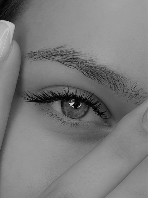 Lash Extensions Photoshoot, Lashes Photoshoot Ideas, Eyelash Extensions Pictures, Eye Lash Photography, Lash Extentions, Profile Picture Images, Hd Brows, Eyelash Extensions Styles, Kiss Beauty