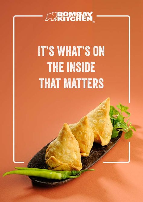 Samosa Graphic Design, Samosa Poster Design, Restaurant Social Media Ideas, Food Creatives, Restaurant Flyers, Fried Spring Rolls, Food Pic, Restaurant Flyer, Non Veg