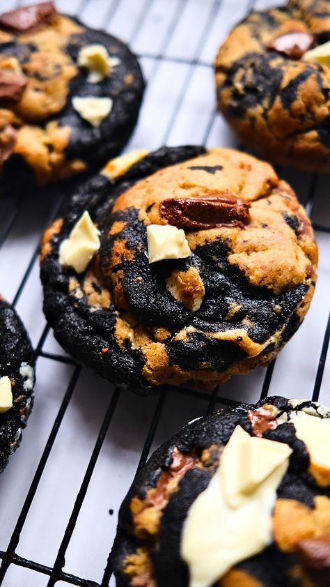 Toasted Milk Marble Cookie | Food By Remi Powder Cookies, Oreo Cookie Dough, Milk Biscuits, Ultimate Chocolate Chip Cookie, Cookie Dough Brownies, Creamy Macaroni And Cheese, Vegan Chocolate Chip Cookies, Edible Cookies, Edible Cookie Dough