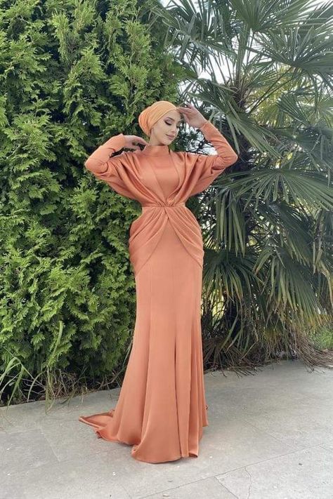 Elegant Silk Dresses, Satin Mermaid Wedding Dress, Modest Dresses Fashion, Soiree Dress, Orange Satin, Islamic Wedding, Dress Muslim, Elegant Dresses Classy, Muslim Fashion Dress