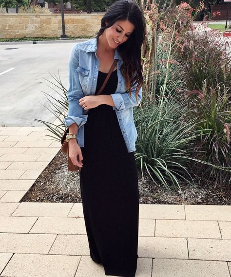 Maxi Dress With Denim Shirt, Black Maxi Fall Outfit, Long Maxi Dress With Jacket, Black Maxi Dress With Jean Jacket, Denim Jacket Black Dress Outfit, Maxi Dress And Denim Jacket, Jean Jacket With Maxi Dress, Black Maxi Dress Western Outfit, Maxi Dress Jean Jacket Outfit