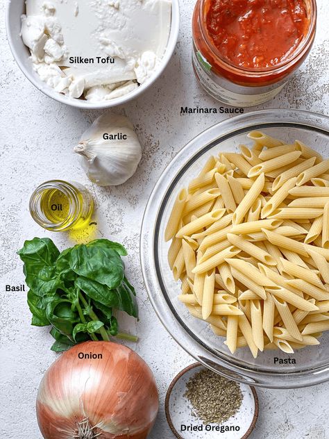 This Creamy Tomato Tofu Pasta Sauce is incredibly flavorful and perfect on your favorite pasta! It's so simple to make and great for an easy yet super healthy meal. Enjoy this Creamy Tomato Tofu Pasta Sauce on pasta night this week! Tofu Pasta Sauce, Tomato Tofu, Tofu Pasta, Vegan Pasta Sauce, Creamy Vegan Pasta, Vegan Bolognese, Tomato Basil Pasta, Basil Pasta, Tomato Pasta Sauce