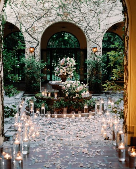 In a magical setting at Villa Woodbine, surrounded by candlelight and perfect weather, Taylor said yes to Christian’s heartfelt proposal. A truly unforgettable moment of love and joy. . . . Creative Director & Photographer @abnerireyes Content Creator @airstudios.inc Venue @villa_woodbine Decor @eventsbynicky Videographer @gamutcine . . . #harpersbazaarwedding #weddingphotographer #fineartweddingphotographer #lakecomoweddings #luxurybride #luxuryweddingdress #thebreakerswedding #editori... Candlelight Proposal, Villa Woodbine Wedding, Cute Proposal Ideas, Villa Woodbine, Unique Proposals, Garden Chic, Luxury Brides, Wedding Planning Decor, Wedding Of The Year