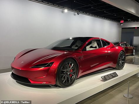 New Tesla Roadster, Red Cars, Tesla Roadster, Luxurious Cars, Tesla Car, Future Cars, Pretty Cars, Top Cars, Cars 3