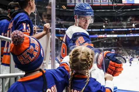 Ubs Arena, Mat Barzal, Ny Islanders, Thats All, Hockey Stuff, New York Islanders, Hard Hat, Hockey, Bucket List