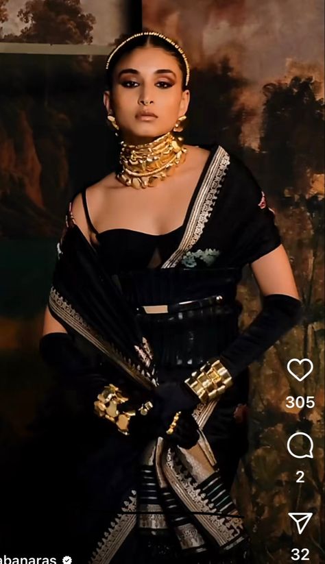 Saree With Gloves, Black Saree Retro Look, Bohemian Gold Saree With Traditional Drape, Black Bollywood Style Pre-draped Saree In Art Silk, Saree Gloves, Golden Black Saree, Grad Outfits, Fashion Walk, Traditional Indian Dress