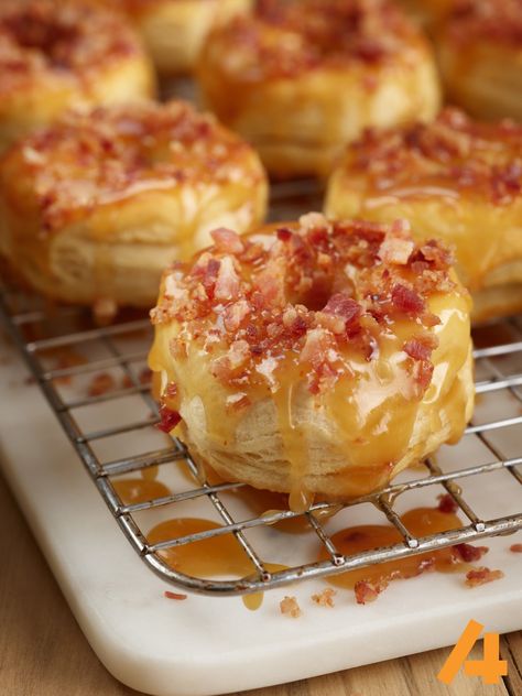 Skip the hassle of frying donuts in hot grease and opt for this easy recipe—fluffy, air fried donuts dipped in a buttery caramel glaze topped with thick cut ... Air Fried Bacon, Air Fry Donuts, Air Fry Bacon, Bacon Biscuits, Air Fryer Donuts, Fried Bacon, Ham Steak, Bacon Donut, Fried Donuts