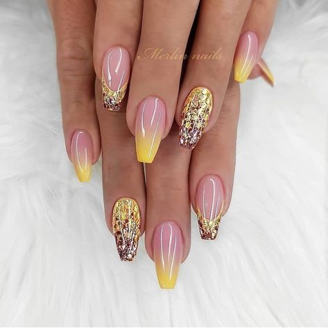 Matte Make Up, Wedding Nail Art Design, Cute Summer Nail Designs, Nagellack Trends, Pretty Nail Art Designs, Cute Summer Nails, Pretty Nail Art, Flower Nail Art, Nail Designs Glitter