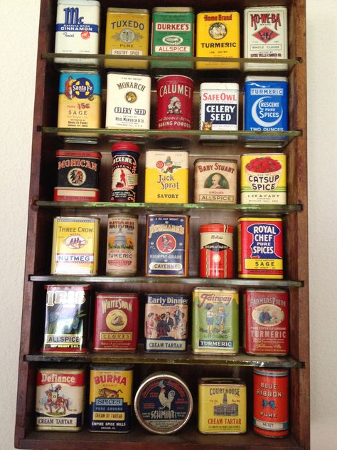 I think I can remember where I've found every single vintage spice tin!  The hunt and discovery is more than half the fun! Vintage Spice Jars, Vintage Spice Tins, Bull Durham, Spices Packaging, Spice Garden, Kitchen Shelf Decor, Antique Tins, Spice Tins, Glass Spice Jars