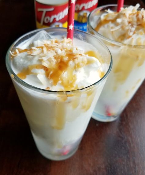 Cooking With Carlee: Coconut Cream Pie Italian Soda #ad Italian Sodas, Italian Cream Soda, Drink Syrups, Homemade Soda, Italian Cream, Italian Soda, Soda Recipe, Simple Dessert, Summertime Drinks