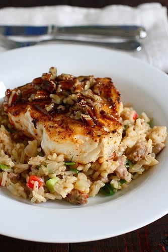 cajun halibut with dirty rice Spicy Breakfast, Praline Sauce, Halibut Recipes, Veggie Broth, Dirty Rice, Rice Chicken, Breakfast Sausage, Cajun Recipes, Cayenne Pepper