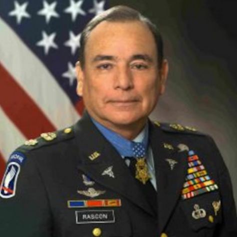 Episode 2732 – Medal of Honor tribute to Army Maj. Alfred Rascon by Vietnam Veteran News on SoundCloud Medal Of Honor Recipients, Usa Army, Military Honor, Daily Calendar, Green Beret, American Veterans, Medal Of Honor, United States Military, Military Heroes