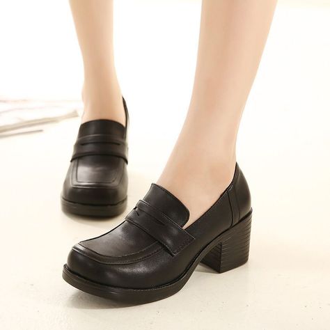 Clothes School, Japanese Uniform, School Uniform Shoes, Casual Pumps, Casual High Heels, Japanese School, School Dresses, School Shoes, Heel Shoes