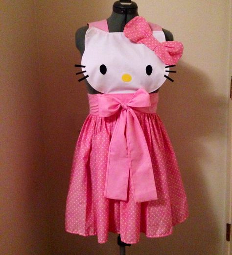 Hello Kitty Apron, Dress Up Aprons, Fleece Crafts, Character Dress Up, Sewing Easy, Easy Costume, Diy Apron, Hello Kitty Dress, Hello Kitty Clothes