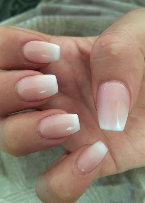 Neutral French Tip Acrylic Nails, Ombre Sns Nails Coffin, Ombre Bio Gel Nails, Light Ombré Nails, Ombre Nails Squoval, Squoval Ombre Nails, Short Coffin Shape Nails Ombre, Dip Ombré Nails, American Ombre Nails