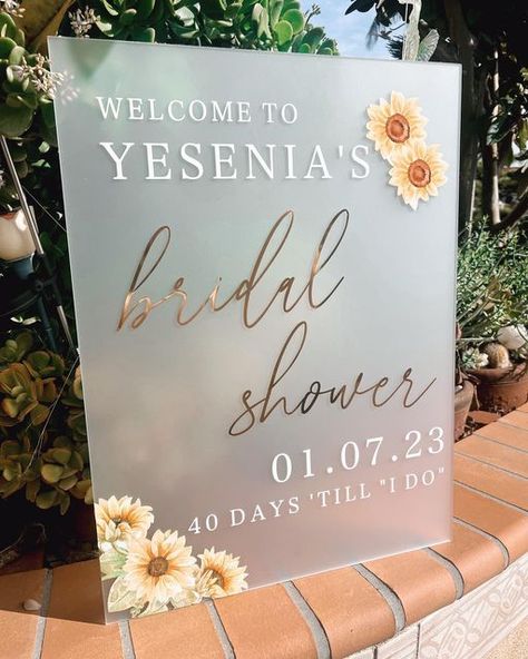 Bridal Shower Welcome Sign Acrylic, Bridal Shower Entry Sign, Bridal Shower Signs Entrance, Purple Wedding Centerpieces, Entry Signs, Bridal Shower Activities, Bridal Shower Inspo, Acrylic Signage, Modern Bridal Shower