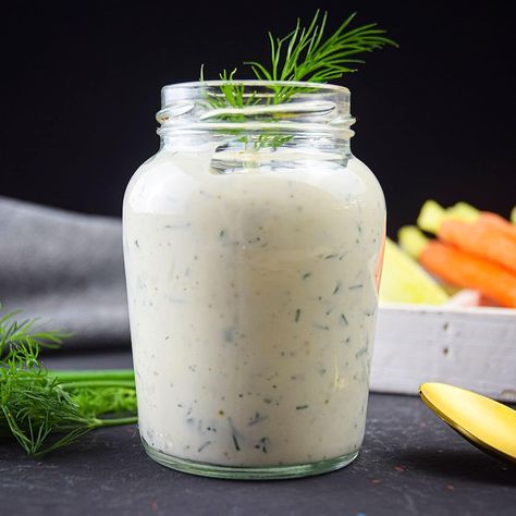 Impress your whole family with this creamy, homemade ranch dressing that you can make at home in less than 10 minutes! Butter Milk Ranch Dressing, Ranch Dressing With Sour Cream, Home Made Ranch Dressing, Home Made Ranch, Dutch Apple Pie Recipe, Best Sauce Recipe, Homemade Tartar Sauce, Ranch Dressing Recipe, Buttermilk Recipes