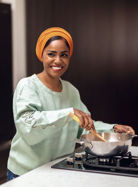 Best Nadiya Hussain Recipes from Nadiya Bakes on Netflix & BBC2 Nadia Hussain Recipes, Individual Pecan Pies, Nadiya Bakes, Nadiya Hussain Recipes, Jam Roly Poly, Chocoflan Recipe, Nadia Hussain, British Pudding, Chocolate Flan