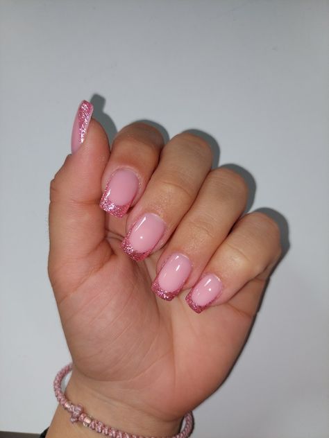 Short Square Acrylic Nails Glitter Tips, Colored Glitter French Tips, Pink With Glitter Tips Nails, Pink Sparkly Tip Nails, Glitter Pink Tip Nails, Pink Nails With Sparkle Tips, Pink French Tips Glitter, Pink Nails With Glitter French Tip, Short Pink Glitter Acrylic Nails