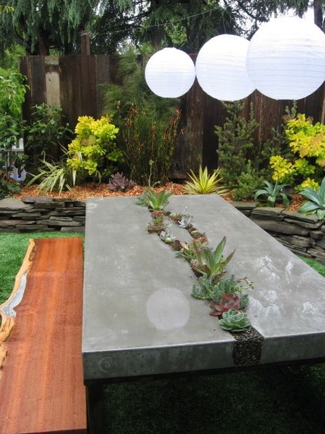 Diy Patio Ideas, Concrete Table Top, Cement Table, Concrete Bench, Concrete Furniture, Diy Concrete, Concrete Table, Patio Diy, Concrete Crafts