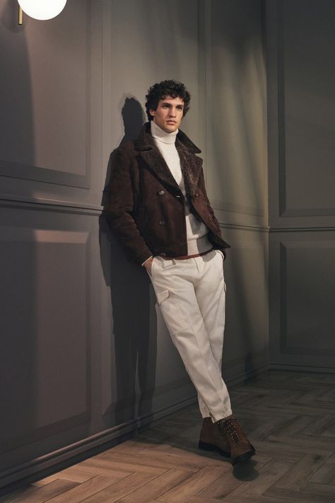 Brunello Cucinelli Fall 2024 Menswear Fashion Show | Vogue 2024 Menswear, Brunello Cucinelli Men, Fall Winter 2024, Fashion For Men, Winter Fits, Mens Fall, Men's Wardrobe, Fashion Show Collection, Hair And Beard Styles