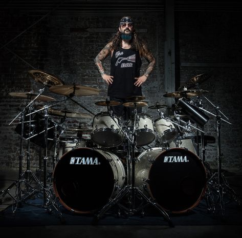 Drummer Mike Portnoy is the guest on the Goldmine Magazine Podcast, Episode 26 - Goldmine Magazine Mike Portnoy, Music Universe, Tama Drums, Metal Musicians, Beatles Memorabilia, Drums Art, Drum Cover, Engine Room, Dream Theater