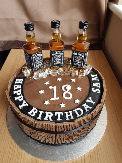 Jack Daniels/18th birthday cake. 18th Birthday Cake Jack Daniels, Birthday Cake Jack Daniels, 21 Cake, 21st Cake, 18th Birthday Cake, Beautiful Cake, Jack Daniels, Cake Creations, 18th Birthday