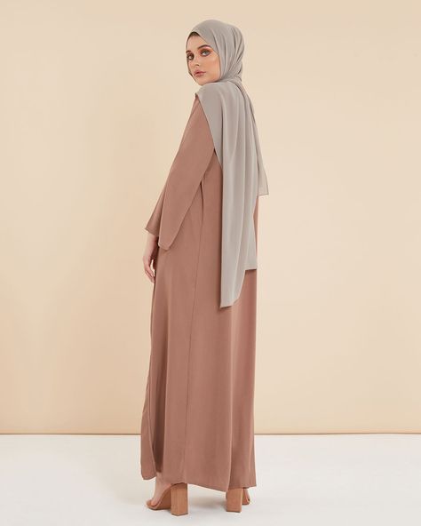 This soft touch mocha kimono has a simple yet elegant finish which can be styled with a matching mocha slip dress.  Tap to shop!  #CaveKimonos #MyCave #Kimonos #ModestFashion #ModestWear #Hijab #HjabFashion Ceremonial Beige Naqshi Sets, Peach Abaya, Mauve Abaya Outfit, Photoshoot Video, Studio Poses, Hijab Scarf, Modesty Fashion, Cotton Kimono, Modest Wear