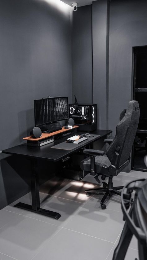 Kevin De La Cerna | Top 5 Websites that Feels Illegal to Know as a Video Editor!🤯 Follow @kevincharlesdc for more tips!😉🖤 . . . . . #premierepro… | Instagram Desk Pc Setup, Small Room Setup, Games Room Inspiration, Desk Pc, Computer Room, Gaming Room Setup, Architecture Design Concept, Standing Desks, Small Home Office