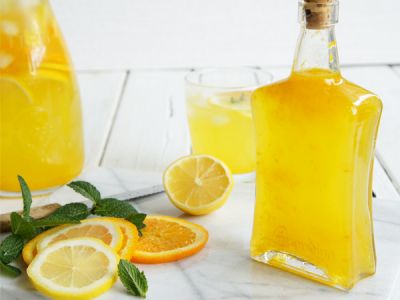 Orange and Lemon Cordial Lemon Cordial Recipe, Cordial Recipes, Storing Strawberries, How To Store Strawberries, Cordial Recipe, Australia Food, Preserved Lemons, Homemade Lemonade, Oranges And Lemons