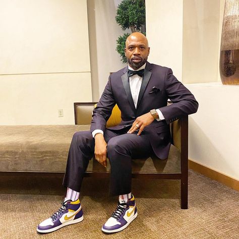 Sneaker Ball Outfit Ideas Men, Ball Outfit Ideas, Sneaker Ball Outfit Ideas, Ball Outfits, Ball Outfit, Outfit Ideas Men, Sneaker Ball, Instagram Username Ideas, Tgif