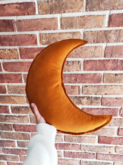 Moon Cushion - Mustard Rust, velvet crescent moon cushion, gift for a baby, Moon shaped pillow, Moon nursery pillow Beautiful and cute crescent moon shaped pillow. Our moon-shaped pillows are made of pleasant to the touch velor fabric. The moon-shaped cushion will introduce a cheerful and fairy-tale atmosphere in the child's room.   This beautiful velor moon is not only a beautiful decoration for a child's room, but also a soft cuddly toy for a child, we think that adults will also love it as a Hippy Pillows, Whimsigoth Pillow, Moon Room Aesthetic, Adult Diy Crafts, Moon Pillows, Moon Cushion, Fairy Tale Nursery, Pillow Shapes, Sun Pillow