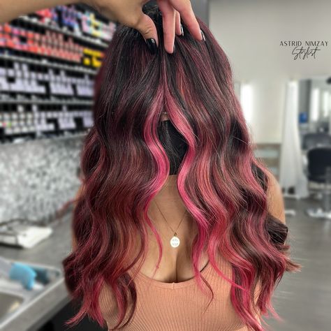 Fushia Balayage Hair, Pink Hair On Brunette Dark Brown, Pink And Blonde Highlights In Brown Hair, Pink On Brown Hair, Pink Bayalage Hair, Pink Hair Color Ideas For Brunettes, Pink Highlights Brown Hair, Hot Pink Highlights In Brown Hair, Pink Balayage Brunette