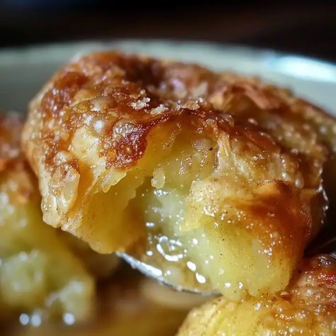 Hot Apple Dumplings Hot Apple Dumplings, Apple Dumplings Recipe, Crispy Cheddar Chicken, Apple Dumpling Recipe, Deserts Easy, Fried Pies, Apple Recipes Easy, Comfort Desserts, Canned Biscuits