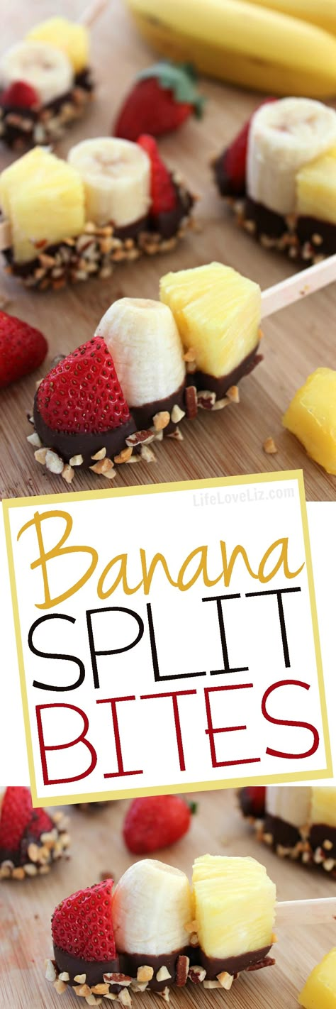 These Banana Split Bites are a healthy dessert or a fun after school snack for kids that is full of fruity flavour! Banana Split Bites, Sommer Mad, Snack For Kids, After School Snack, Fruit Kabobs, Dessert Aux Fruits, School Snack, Oreo Dessert, Snacks Für Party