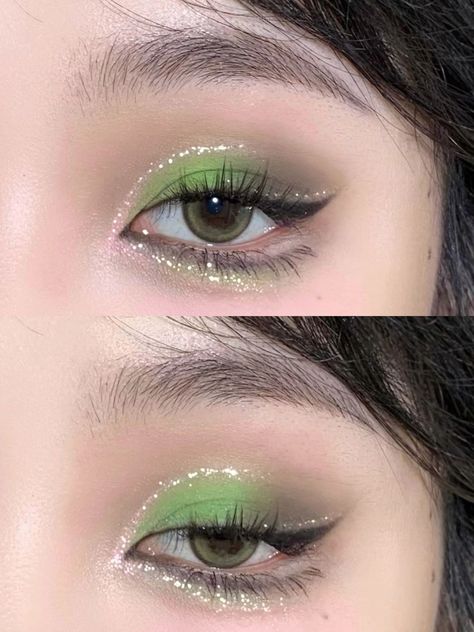 Green Eye Makeup Korean, Green Eyeshadow Douyin, Sage Green Douyin Makeup, Green Makeup Korean, Fairy Green Makeup, Green Christmas Eyeshadow, Green Fairy Makeup Looks, Green Douyin Makeup, Soft Green Makeup