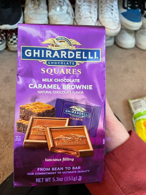 Squares Aesthetic, Brownie Squares, Chocolate Caramel Brownies, Ghirardelli Chocolate Squares, Food For Special Event, Best Fast Food, African Cooking, Ghirardelli Chocolate, Caramel Brownies