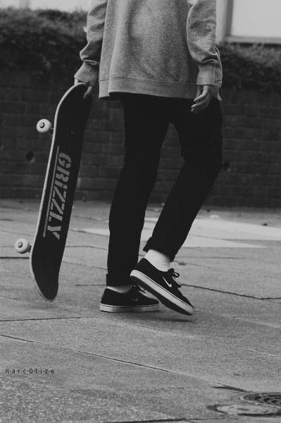 Skateboard Outfits, Skate Boy, Skater Boi, Skate Vibes, Skate Aesthetic, Skateboard Aesthetic, Skate Photos, Skate 3, Skateboard Photography