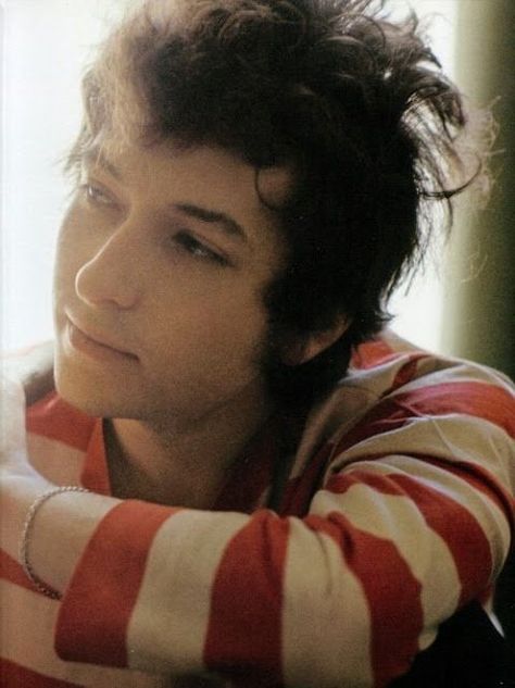 46 Interesting Color Photos of a Young Bob Dylan in the 1960s ~ vintage everyday