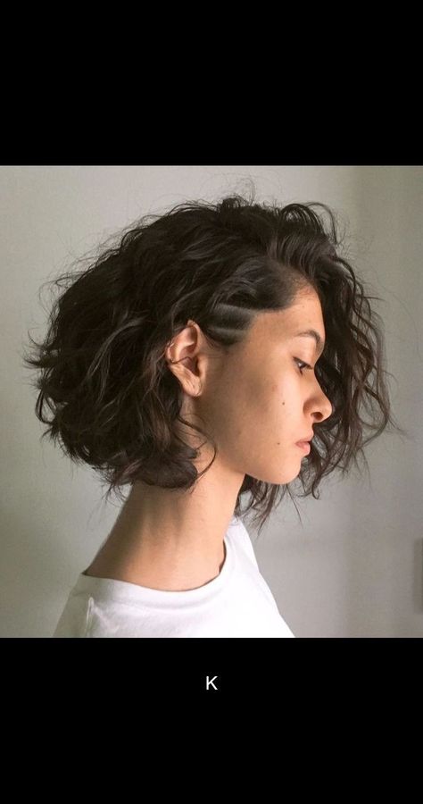 Side Cut Hairstyles Women Long Hair, Long Curly Hair With Shaved Side, Tomboy Haircuts For Women Curly, Small Shaved Side Hair, Short Curly Hair Undercut Woman, Shaved Side Curly Hair, Side Shave Curly Hair, Small Side Shave, Short Curly Hair Shaved Side