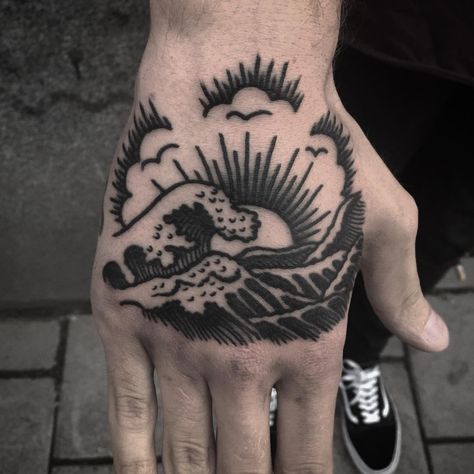 Old School Tattoo On Hand, Simple Mens Hand Tattoo, Traditional Hand Tattoo Men, Black Traditional Hand Tattoo, Trad Tattoo Hand, Old School Hand Tattoos For Guys, Beach Hand Tattoo, Traditional Tattoo On Hand, Trad Black Tattoo