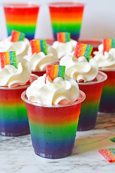 Tie Dye Jello Shots, Kids Jello Shots, Cottage Snacks, Rainbow Dessert Table, Vegan Jello Shots, Jello Shot Cake, Rainbow Jello Shots, Dream Sleepover, Rainbow Shots