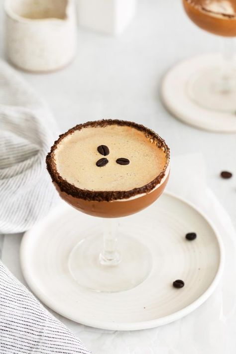 Vegan Espresso Martini, Apple Juice Cocktail, Baileys Iced Coffee, Coffee Martini, Apple Cider Mimosa Recipe, Vegan Cocktails, Apple Cider Mimosa, Vegan Eggnog, Espresso Martini Recipe